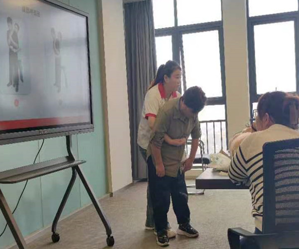 1695880761410265.jpg 急救培訓3.jpg